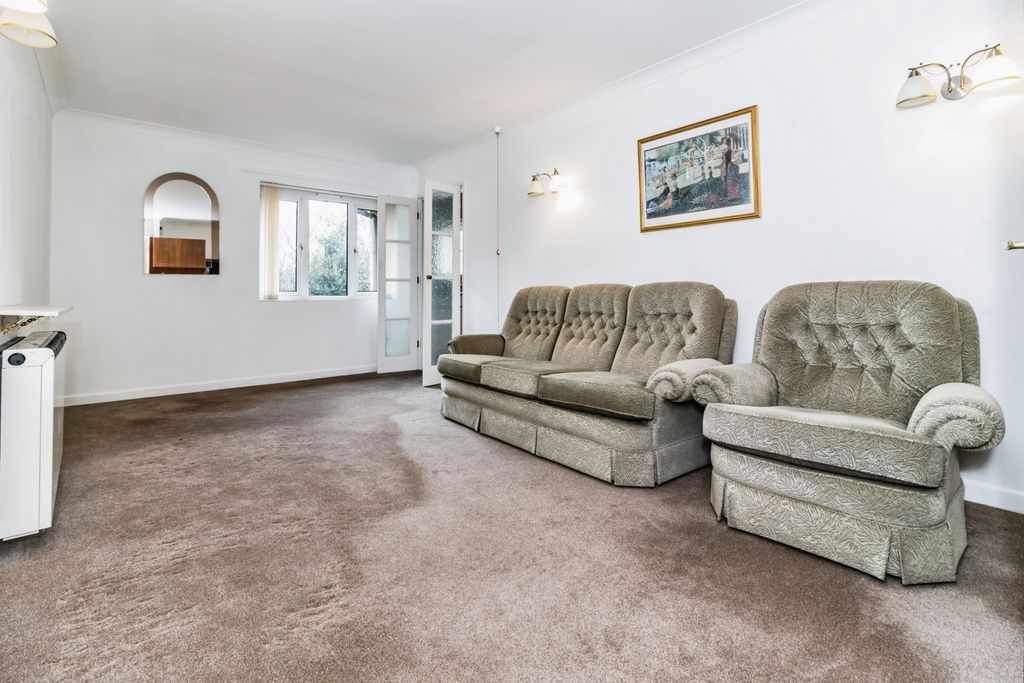 Property photo 2 of 10 Living Room