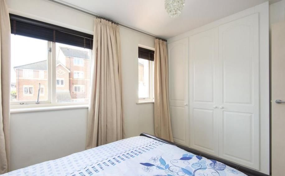 Property photo 3 of 6 1 Bed Flat 7 08.04.Png