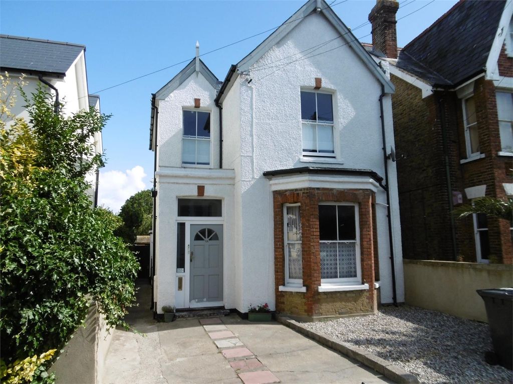 Property photo 1 of 11 Front.Jpg