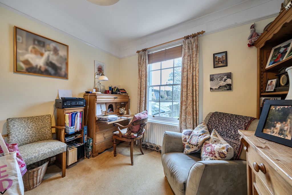 Property photo 3 of 25 Reception