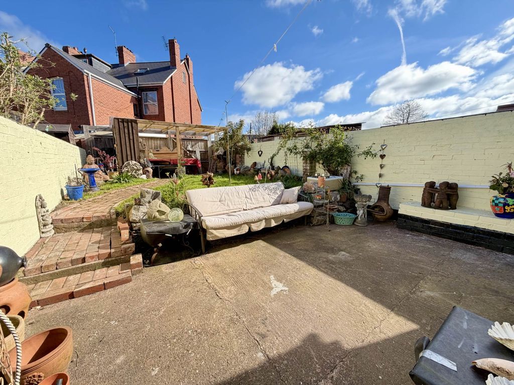 Property photo 3 of 16