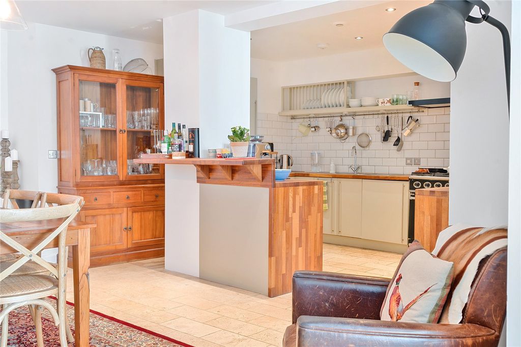 Property photo 3 of 13 Kitchen