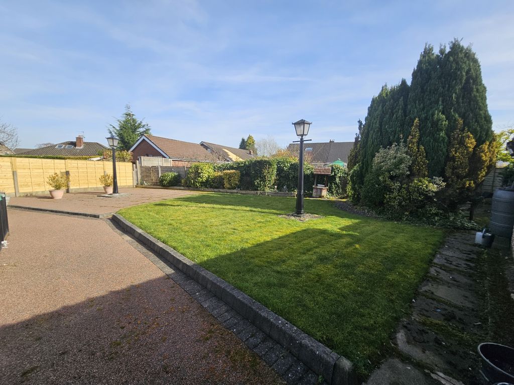 Property photo 2 of 13 Outside