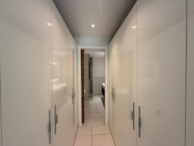 Property photo 2 of 31