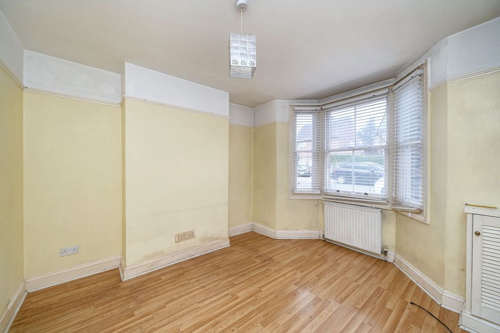 Property photo 2 of 22