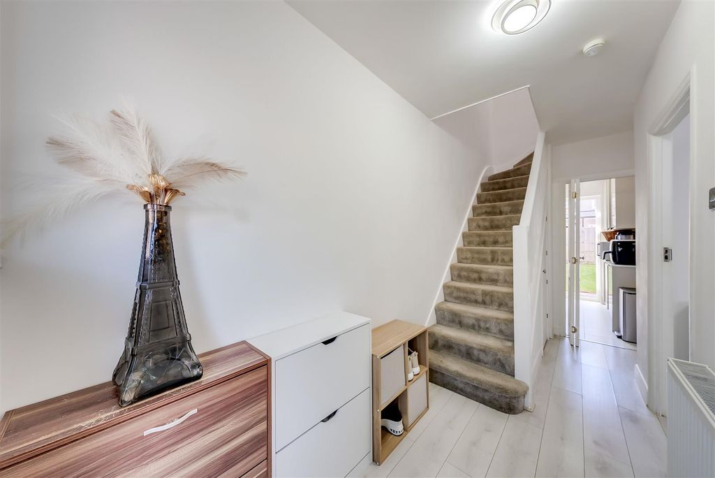 Property photo 2 of 19 A7S08161Hdr.Jpg