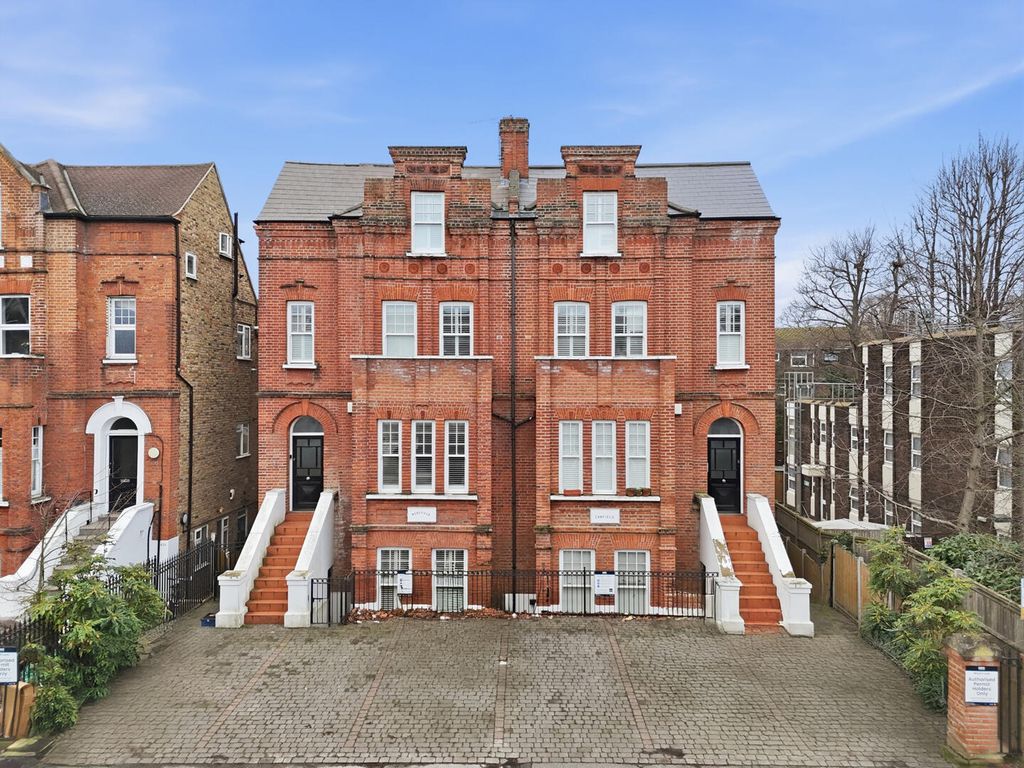 Property photo 1 of 17