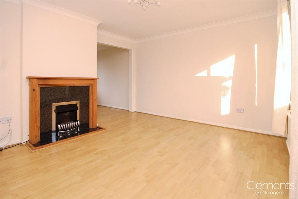 Property photo 2 of 12 2389407B-Lounge 202.Jpg