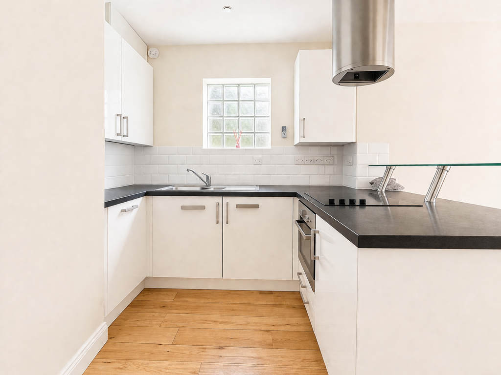 Property photo 2 of 6 Kitchen