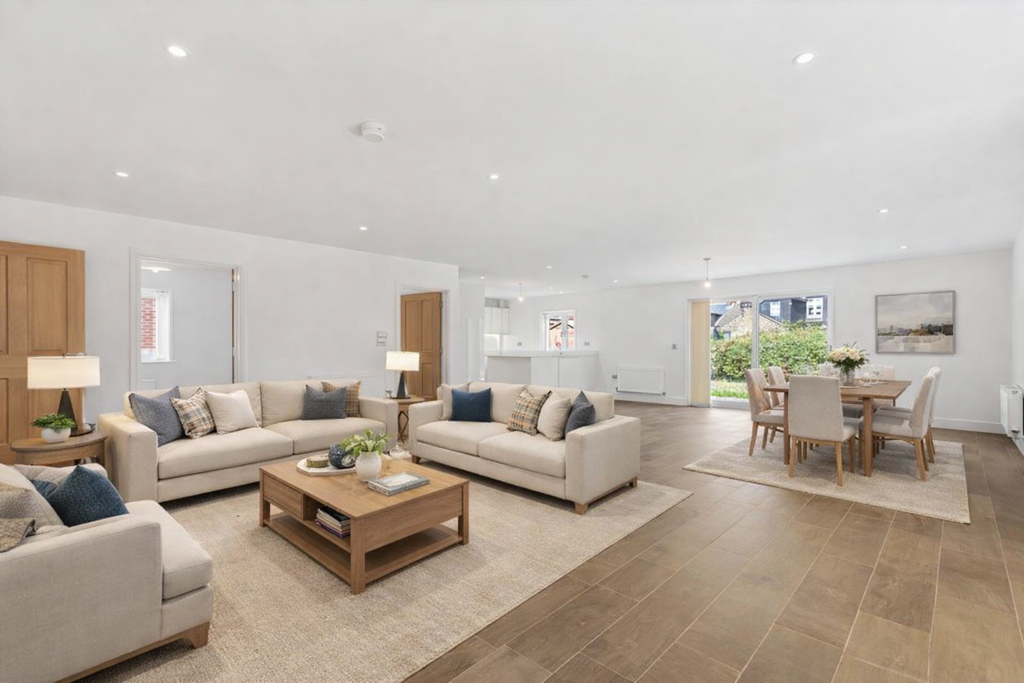 Property photo 2 of 17