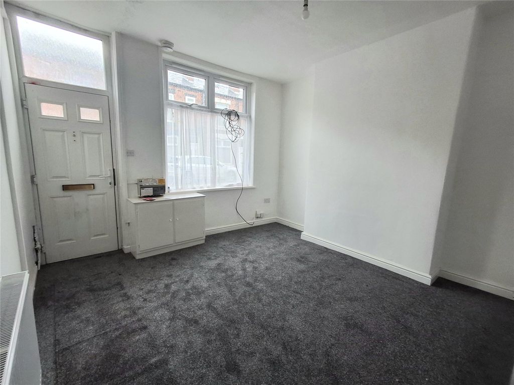 Property photo 3 of 9 Picture No. 06