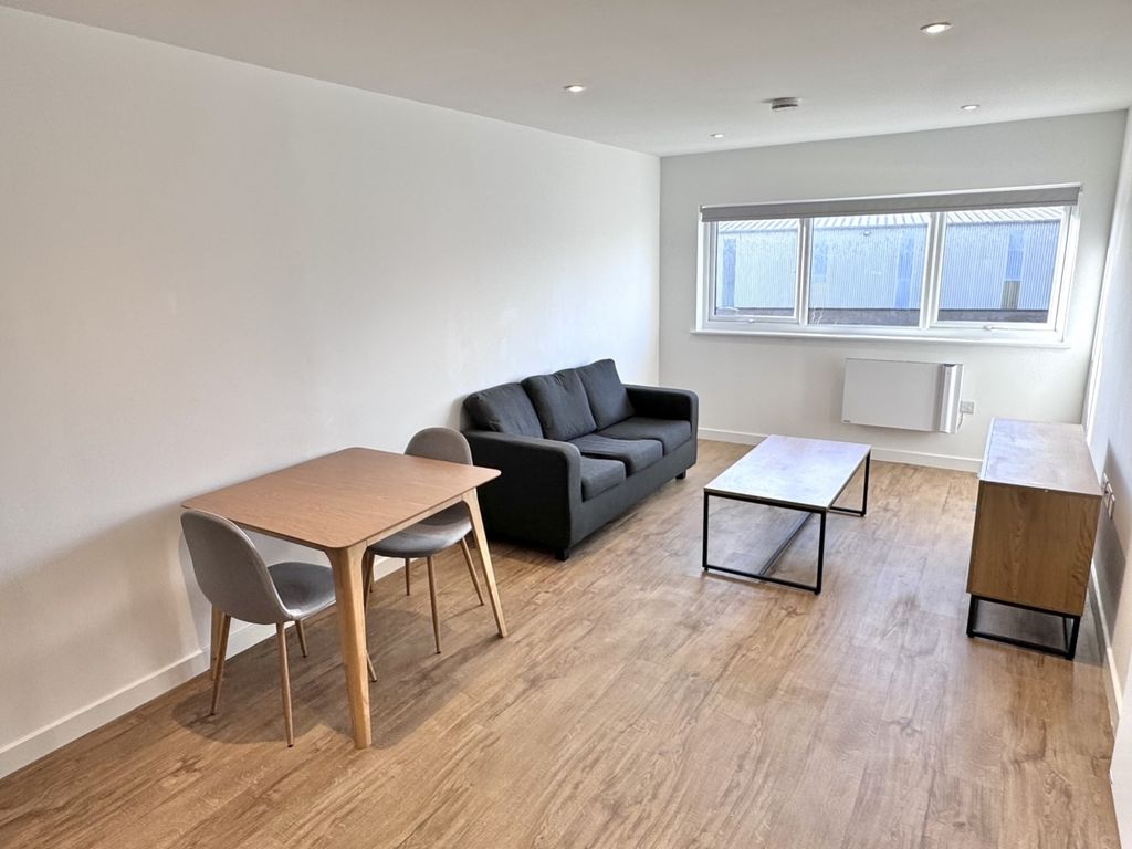 Property photo 3 of 6 48 Lh Lounge Diner