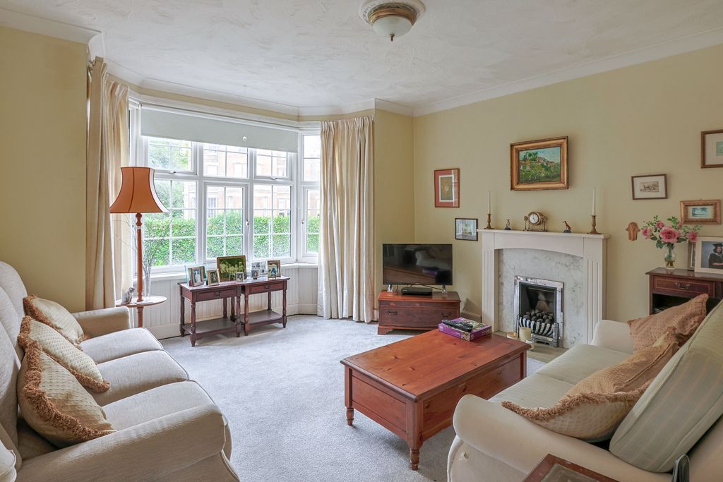 Property photo 3 of 17 333A4452