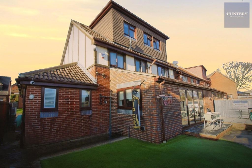 Property photo 1 of 27 Rear