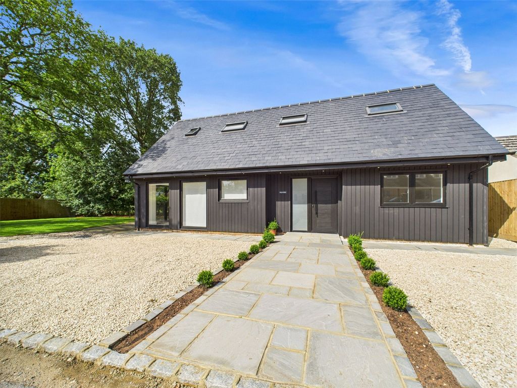Property photo 1 of 27 Picture No. 29