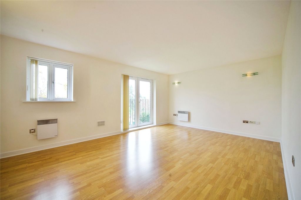 Property photo 2 of 15 Picture No. 45