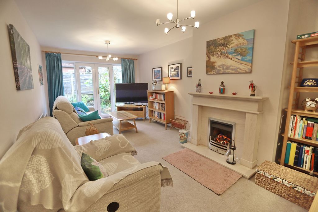 Property photo 3 of 18