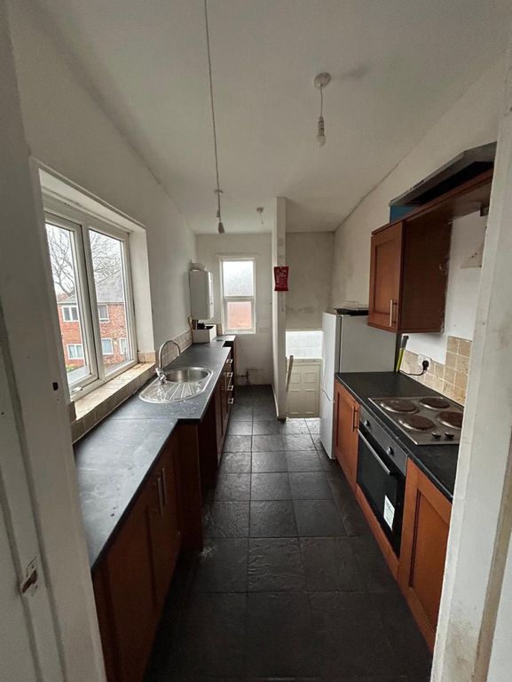 Property photo 3 of 4 Kitchen