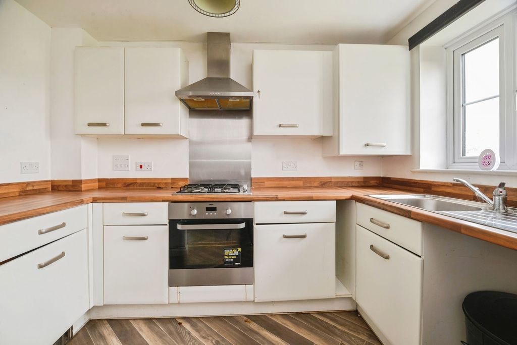 Property photo 3 of 15 Pbox-Img.Jpg