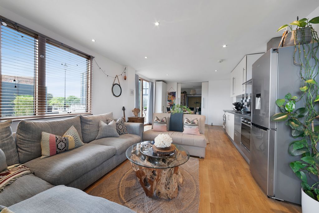 Property photo 3 of 24 Photo 3