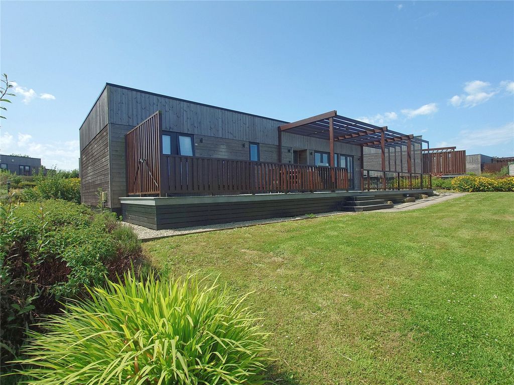 Property photo 1 of 27 Picture No. 30