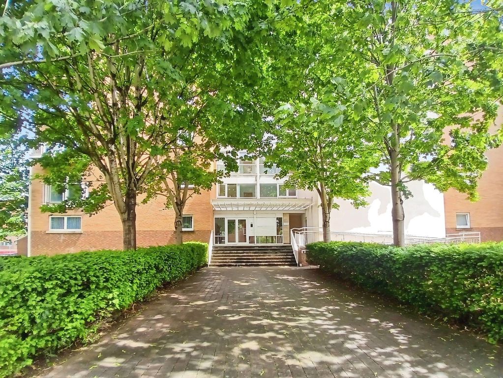 Property photo 3 of 11