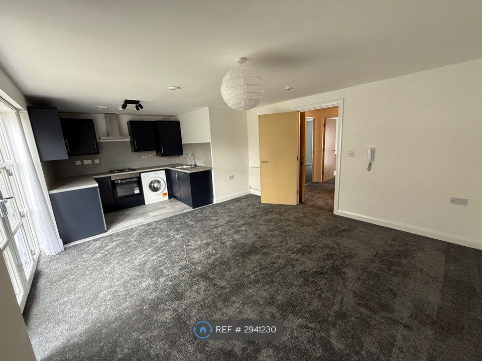 Property photo 1 of 29 Kitchen/Lounge