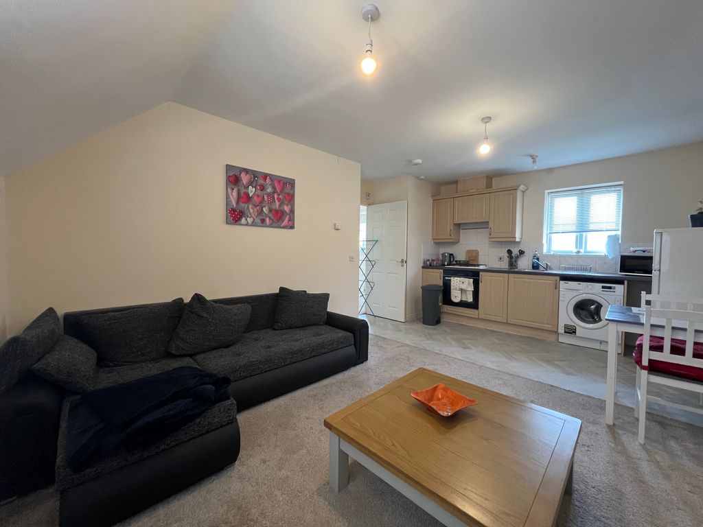 Property photo 2 of 11