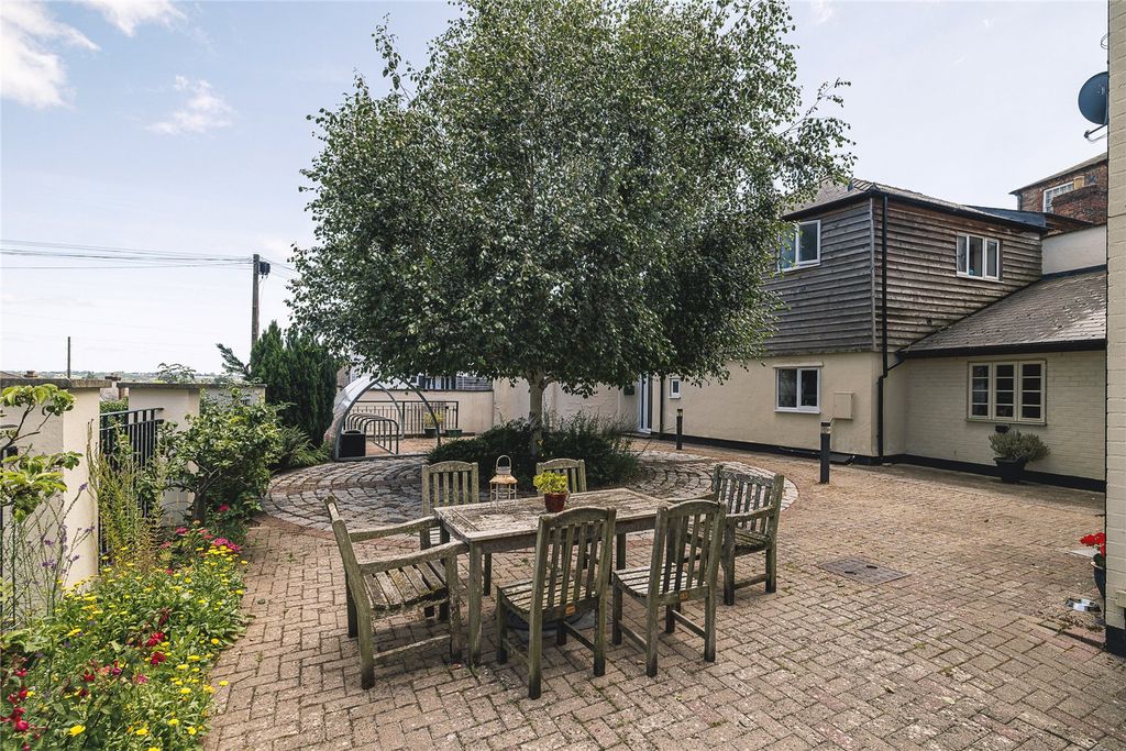 Property photo 2 of 11 Picture No. 09