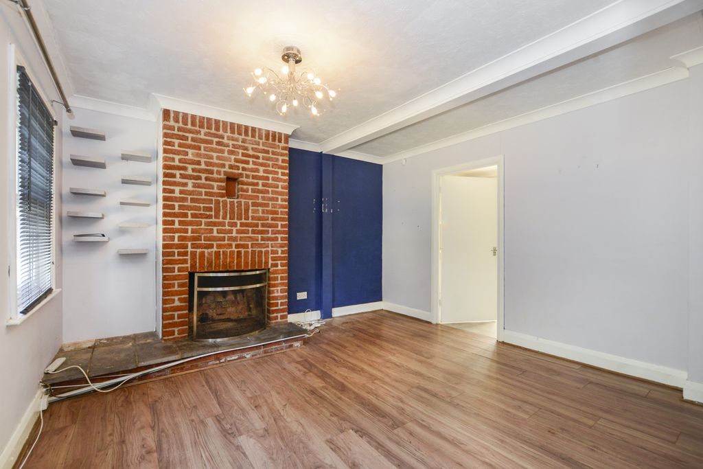 Property photo 2 of 16 Image 2