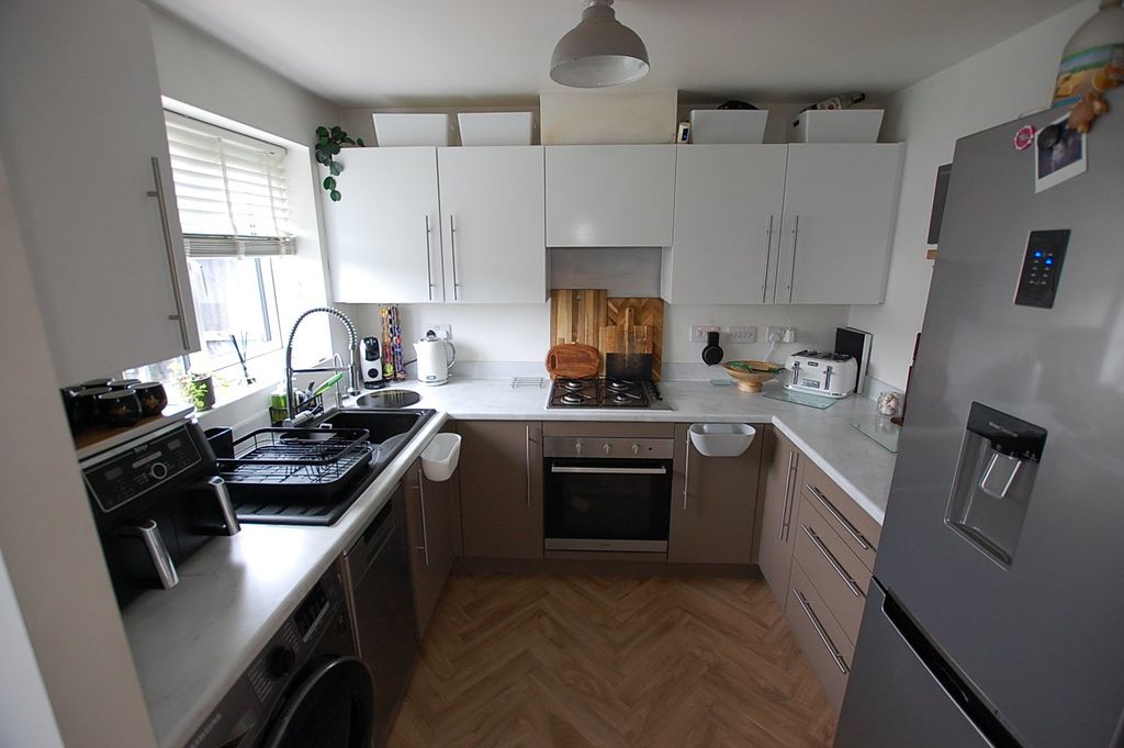 Property photo 3 of 13 Picture No. 14