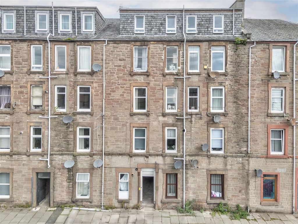 Property photo 1 of 13 4-0 8 Tannadice Street Dundee-4.Jpg