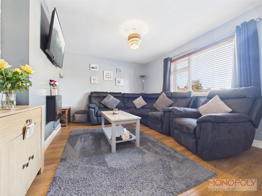 Property photo 3 of 20 Cam04439G0-Pr0276-Still003.Jpg