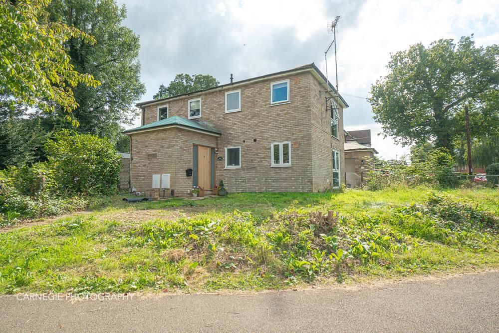 Property photo 1 of 11 Front Aspect