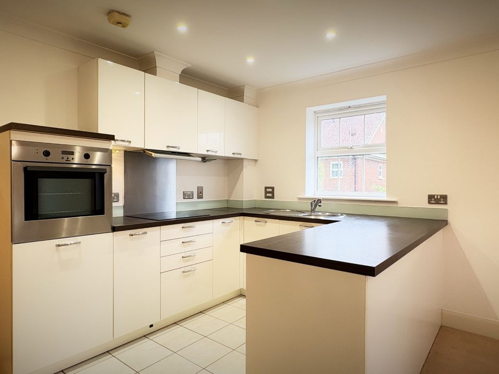 Property photo 2 of 11 4387742