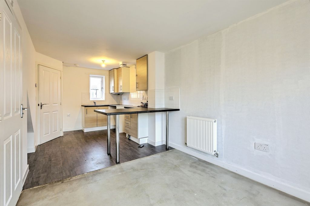 Property photo 3 of 33