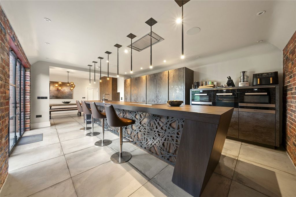 Property photo 3 of 18 Picture No. 19