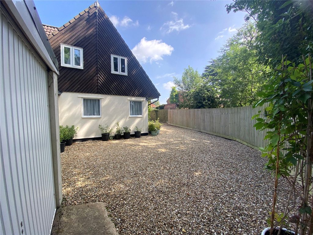 Property photo 3 of 27 Picture No. 56