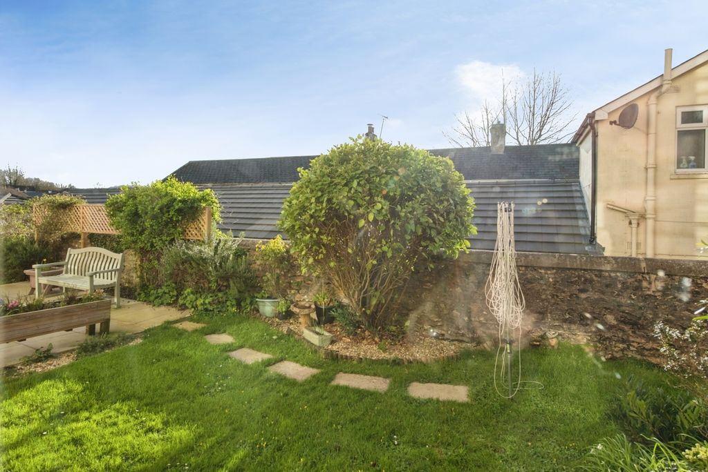 Additional image 16 of 1 bed flat for saleKing Street, Honiton, Devon EX14