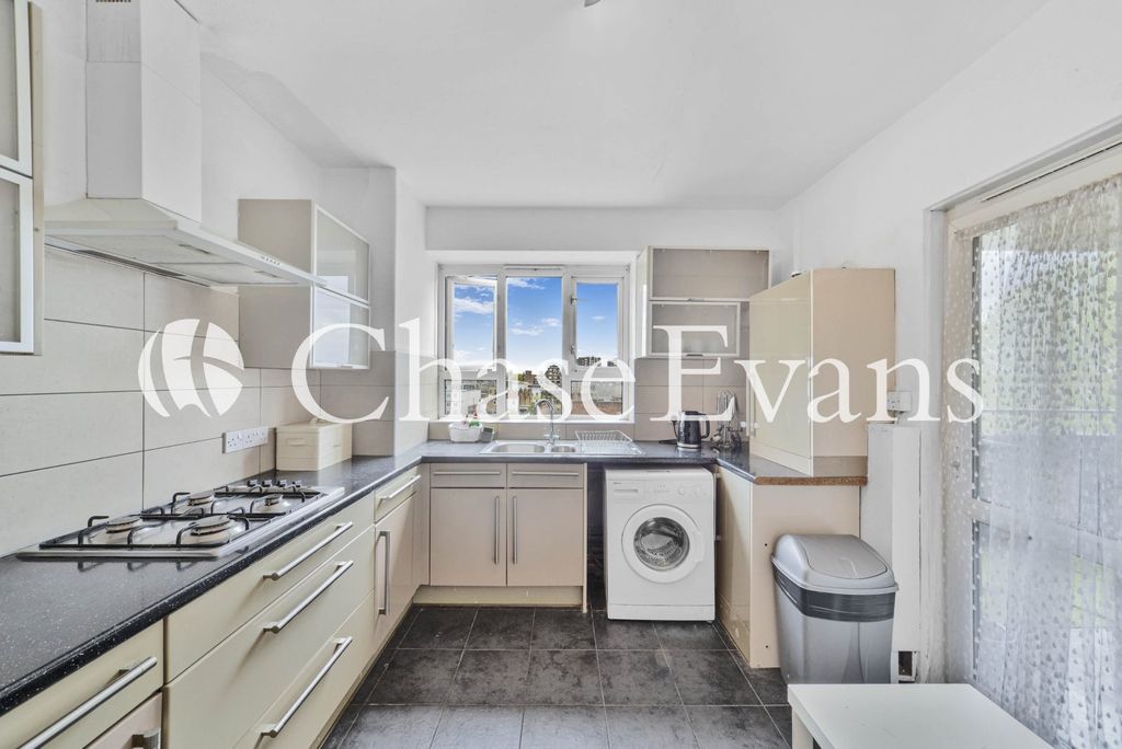 Property photo 2 of 13 Kitchen