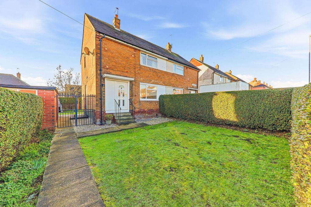 Property photo 1 of 18