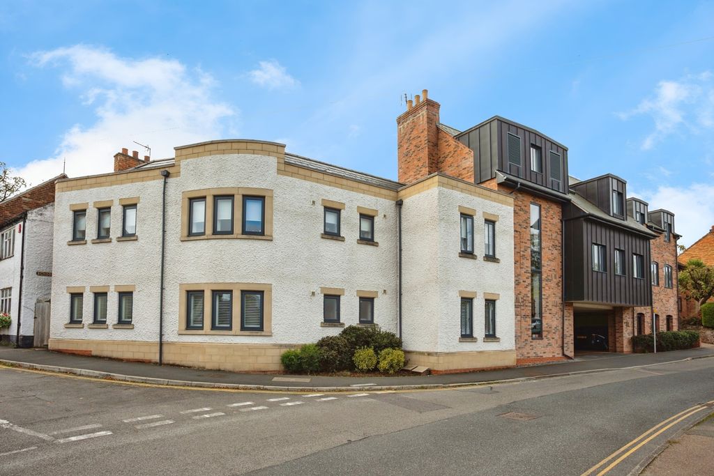 Property photo 1 of 17 Photo