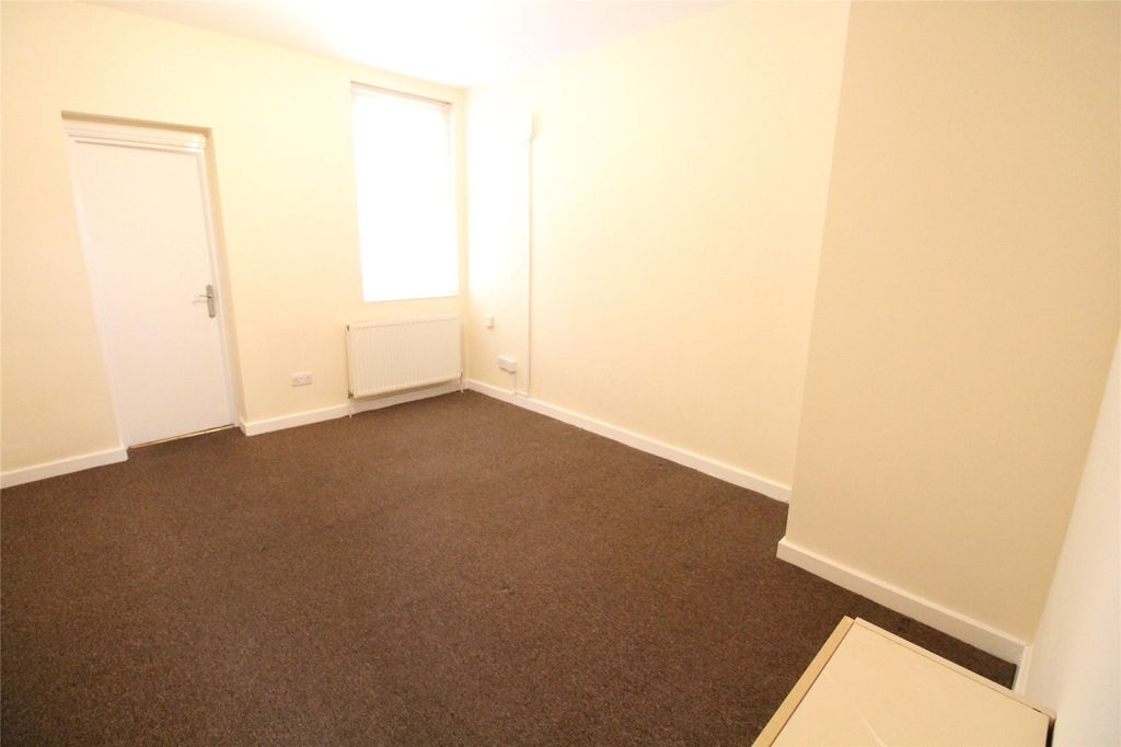 Property photo 1 of 10 Picture No. 08