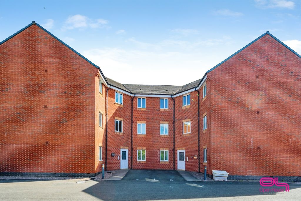 Property photo 3 of 19