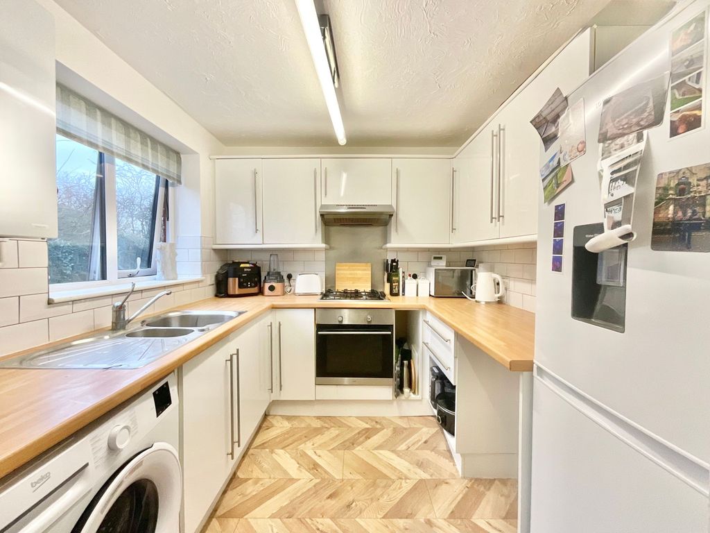 Property photo 3 of 17