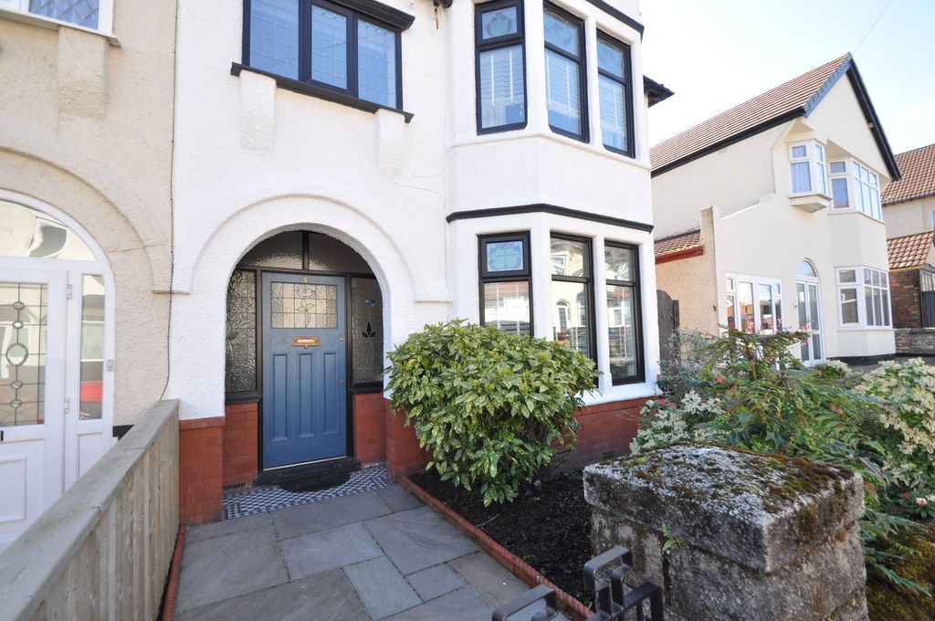 Property photo 2 of 38