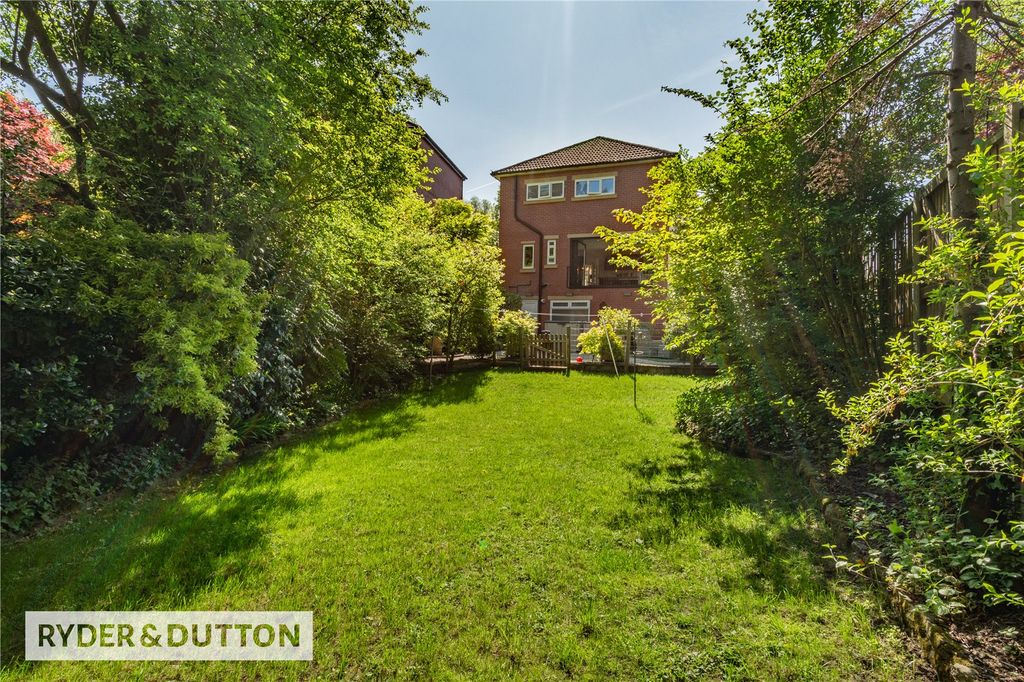 Property photo 3 of 36 Picture No. 32