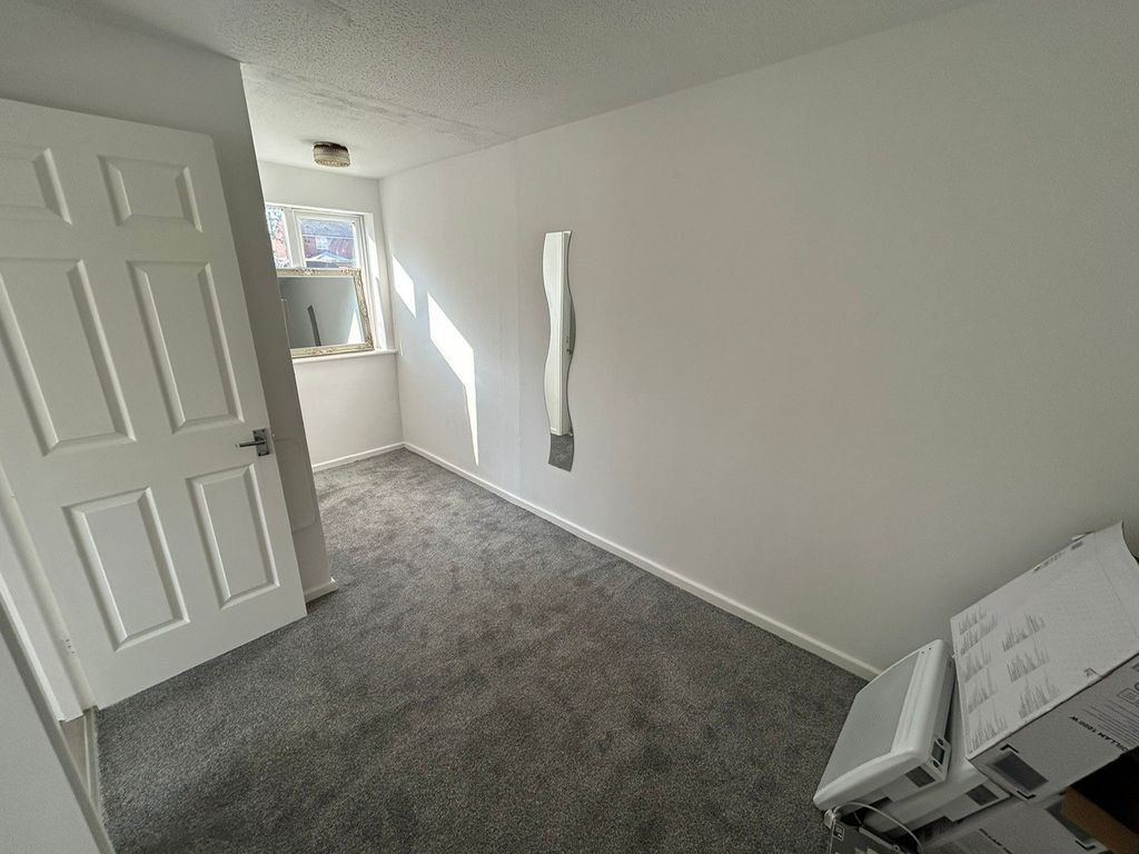Property photo 3 of 5 Image