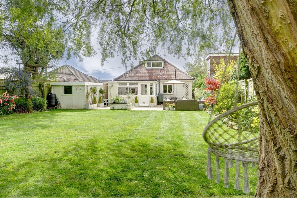 Property photo 1 of 33