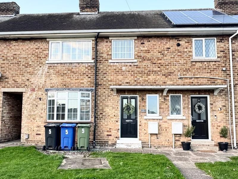 Property photo 1 of 10 Front